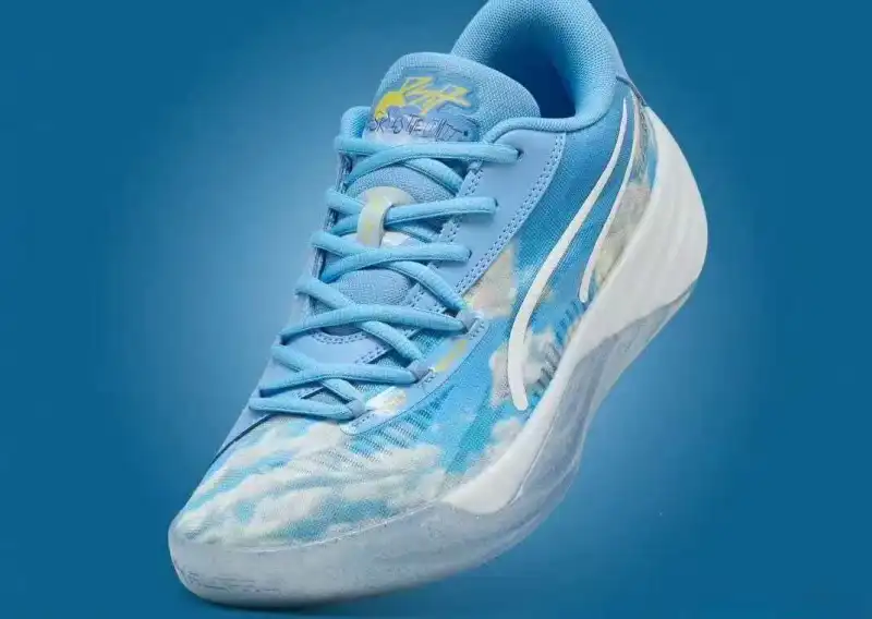 乐鱼体育-施罗德今日穿着蓝天白云配色All-Pro Nitro,得到24分10助攻