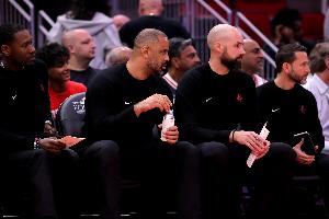 乐鱼体育-火箭前队记费根:谁能想到火箭今年50+胜&西部第2 这很了不起