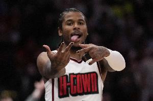 球队锁定季后赛!杰伦-格林:我们之前付出的努力终于没有白费