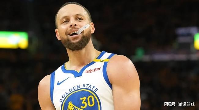 乐鱼体育-谁是超远三分新规则受益者?约基奇力压库里,绝杀湖人后卫第十