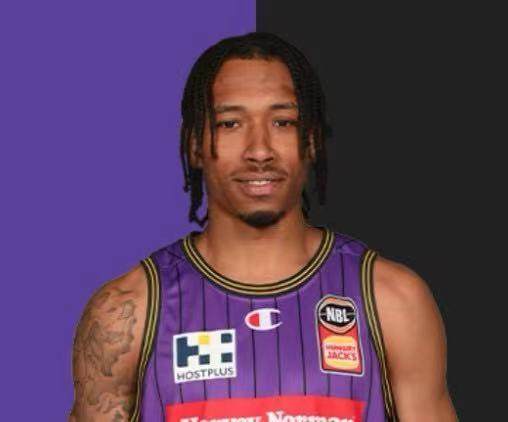 【早报】饮恨亚冠8强！C罗比山东泰山先出局