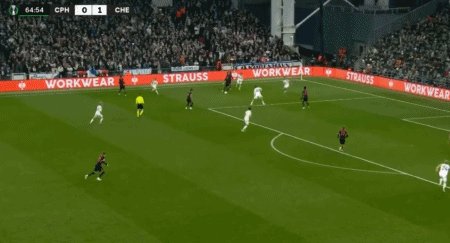 乐鱼体育-【早报】你的欧战我的欧战好像不一样