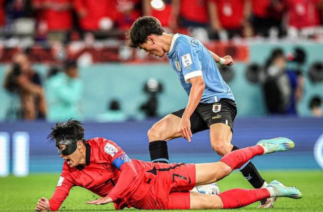 乐鱼体育-战平乌拉圭可以接受 但韩国已错失出线最佳机遇